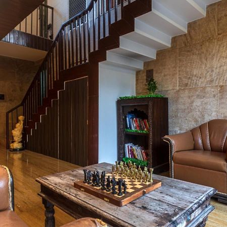Saffronstays Urja, Lonavala - Private Villa With 2 Pools, Spa Room, Private Elevator & Waterfall Exterior foto