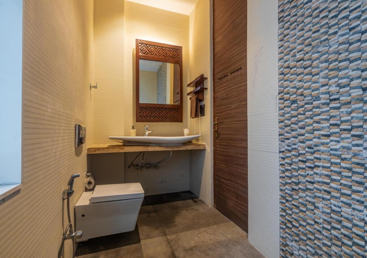 Saffronstays Urja, Lonavala - Private Villa With 2 Pools, Spa Room, Private Elevator & Waterfall Exterior foto